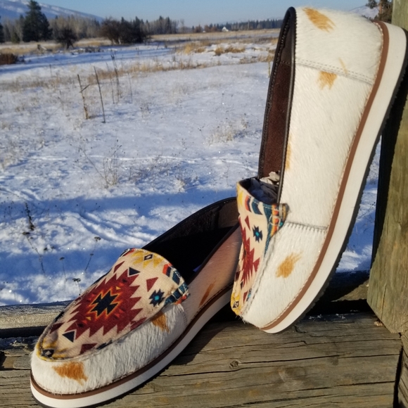 *sold*Country Loafers with hair on cowhide and canvas - Picture 2 of 5